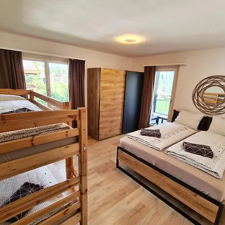 Alpine Retreat & Sauna Апартаменты *