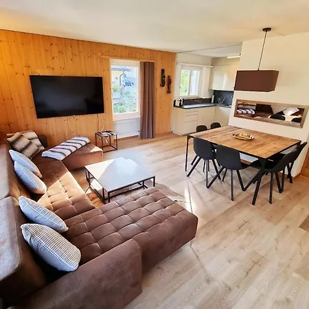 アパート Alpine Retreat & Sauna